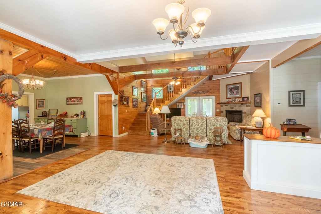 Sevierville, Tennessee, 37876, United States, 4 Bedrooms Bedrooms, ,2.5 BathroomsBathrooms,Residential,Forsale,1999448