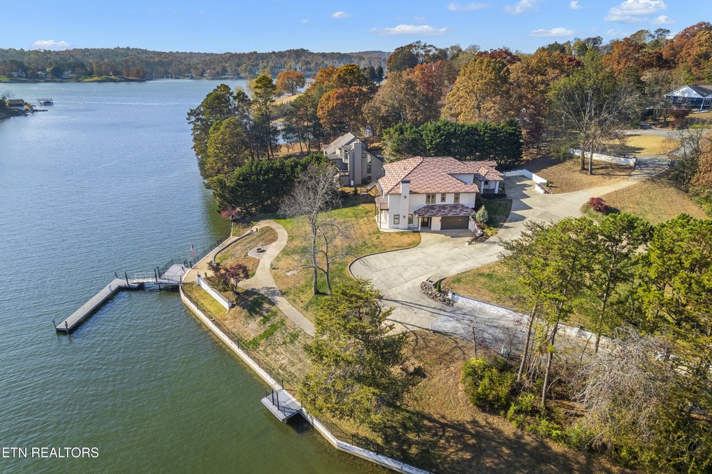 Friendsville, Tennessee, 37737, United States, 3 Bedrooms Bedrooms, ,5.5 BathroomsBathrooms,Residential,Forsale,1893721