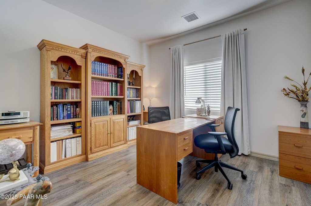 Prescott Valley, Arizona, 86314, United States, 3 Bedrooms Bedrooms, ,2 BathroomsBathrooms,Residential,Forsale,1994060