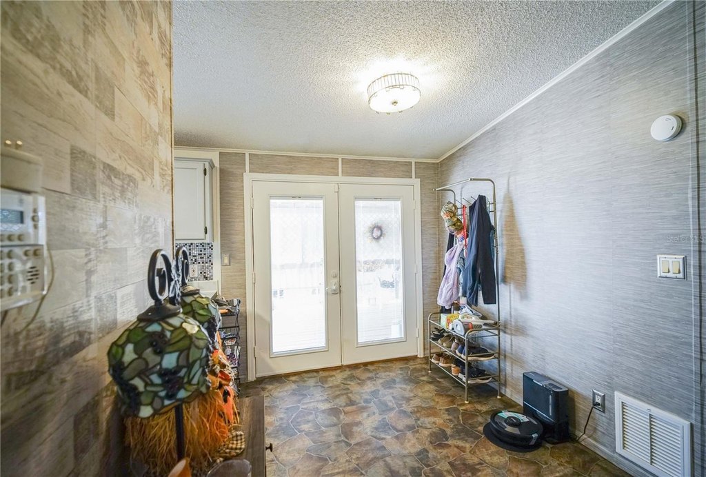 MORRISTON, Florida, 32668, United States, 4 Bedrooms Bedrooms, ,2 BathroomsBathrooms,Residential,Forsale,1994117