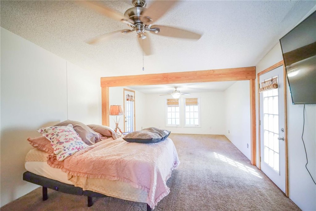 MORRISTON, Florida, 32668, United States, 4 Bedrooms Bedrooms, ,2 BathroomsBathrooms,Residential,Forsale,1994117