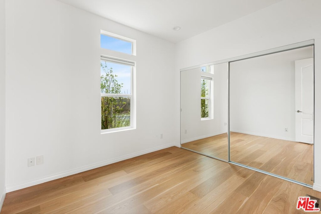 Malibu, California, 90265, United States, 4 Bedrooms Bedrooms, ,2.5 BathroomsBathrooms,Residential,Forsale,1922150