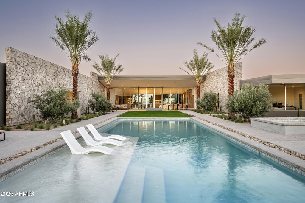 Paradise Valley, Arizona, 85253, United States, 5 Bedrooms Bedrooms, ,6 BathroomsBathrooms,Residential,Forsale,2000265