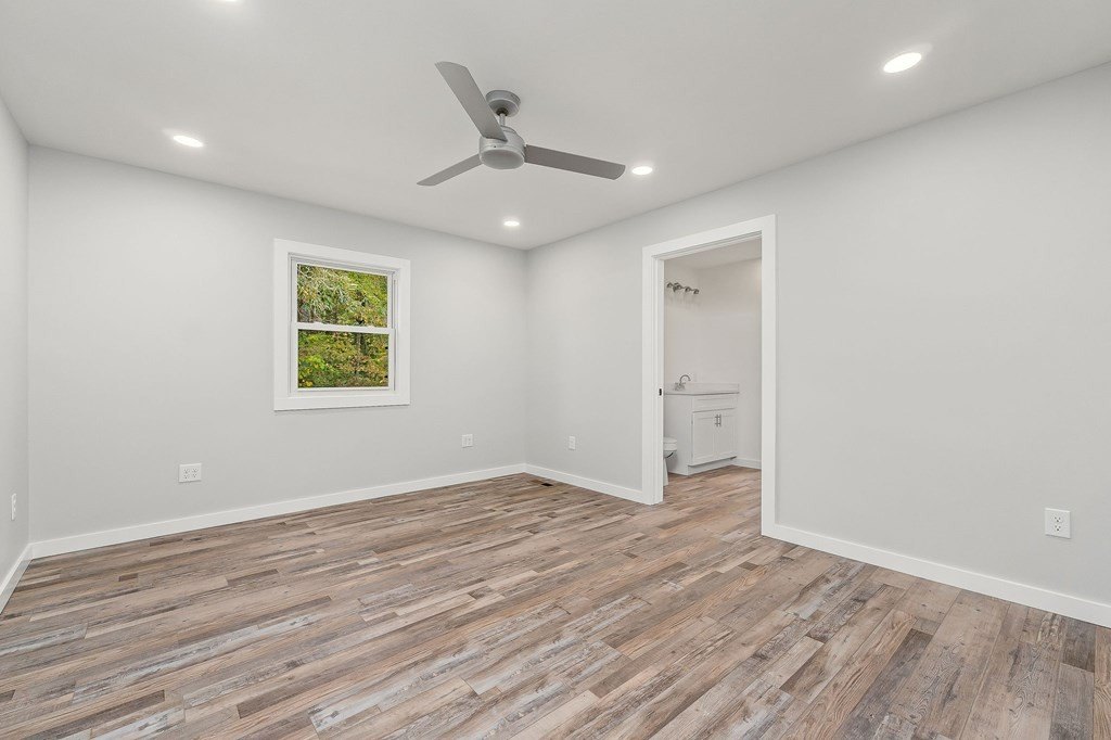 Cookeville, Tennessee, 38501, United States, 3 Bedrooms Bedrooms, ,3 BathroomsBathrooms,Residential,Forsale,1996597