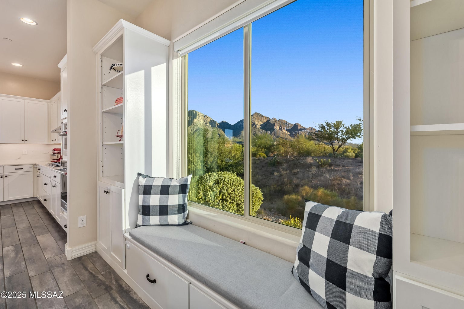 Tucson, Arizona, 85737, United States, 3 Bedrooms Bedrooms, ,4 BathroomsBathrooms,Residential,Forsale,1990093