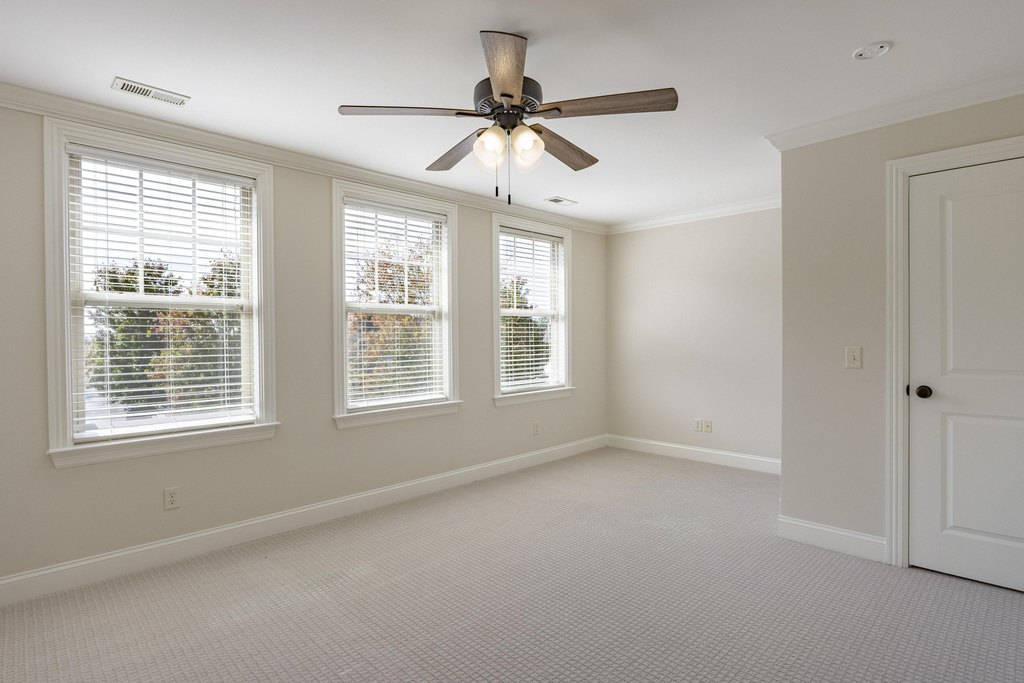 Chattanooga, Tennessee, 37415, United States, 4 Bedrooms Bedrooms, ,2.5 BathroomsBathrooms,Residential,Forsale,1995340