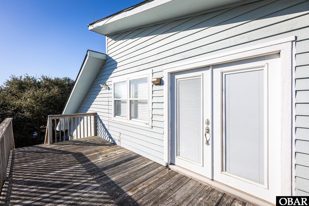 Corolla, North Carolina, 27927, United States, 5 Bedrooms Bedrooms, ,3 BathroomsBathrooms,Residential,Forsale,1993766