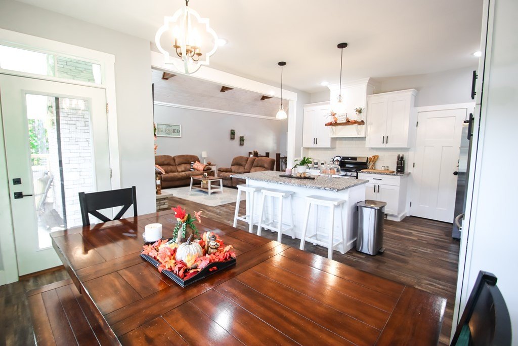 Walling, Tennessee, 38587, United States, 3 Bedrooms Bedrooms, ,2.5 BathroomsBathrooms,Residential,Forsale,1996612