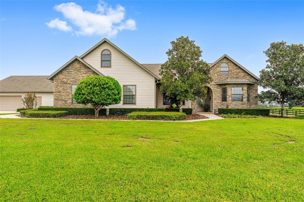 DUNNELLON, Florida, 34432, United States, 3 Bedrooms Bedrooms, ,2.5 BathroomsBathrooms,Residential,Forsale,1994126