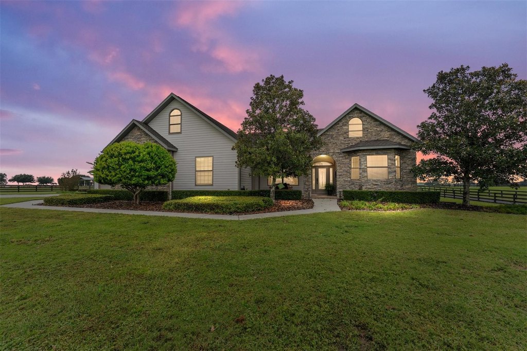 DUNNELLON, Florida, 34432, United States, 3 Bedrooms Bedrooms, ,2.5 BathroomsBathrooms,Residential,Forsale,1994126