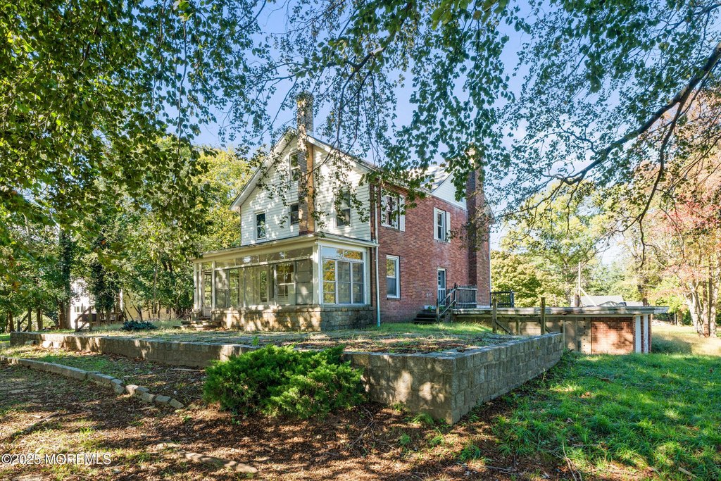 Eatontown, New Jersey, 07724, United States, 4 Bedrooms Bedrooms, ,2 BathroomsBathrooms,Residential,Forsale,1984569