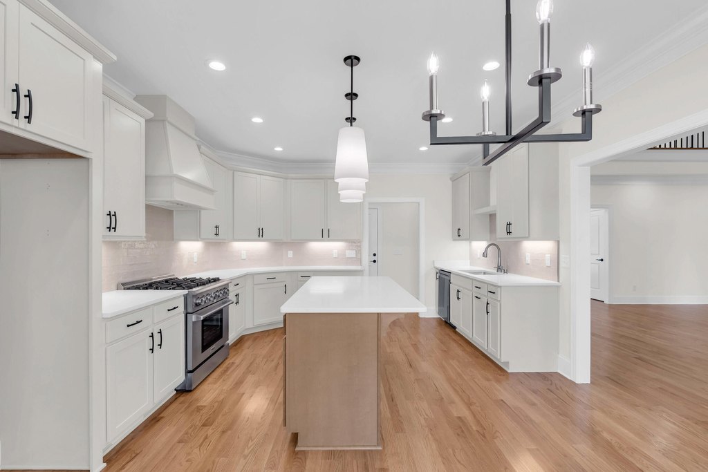 Chattanooga, Tennessee, 37421, United States, 5 Bedrooms Bedrooms, ,4 BathroomsBathrooms,Residential,Forsale,2009582