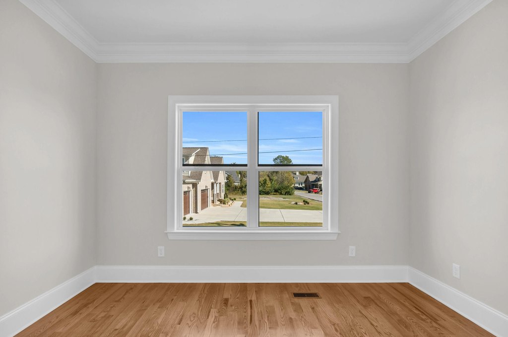 Chattanooga, Tennessee, 37421, United States, 5 Bedrooms Bedrooms, ,4 BathroomsBathrooms,Residential,Forsale,2009582