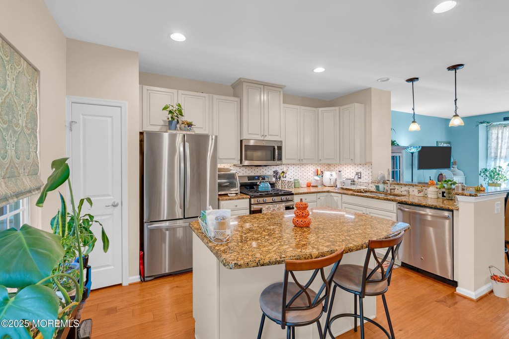 Brick, New Jersey, 08723, United States, 2 Bedrooms Bedrooms, ,2.5 BathroomsBathrooms,Residential,Forsale,1994026