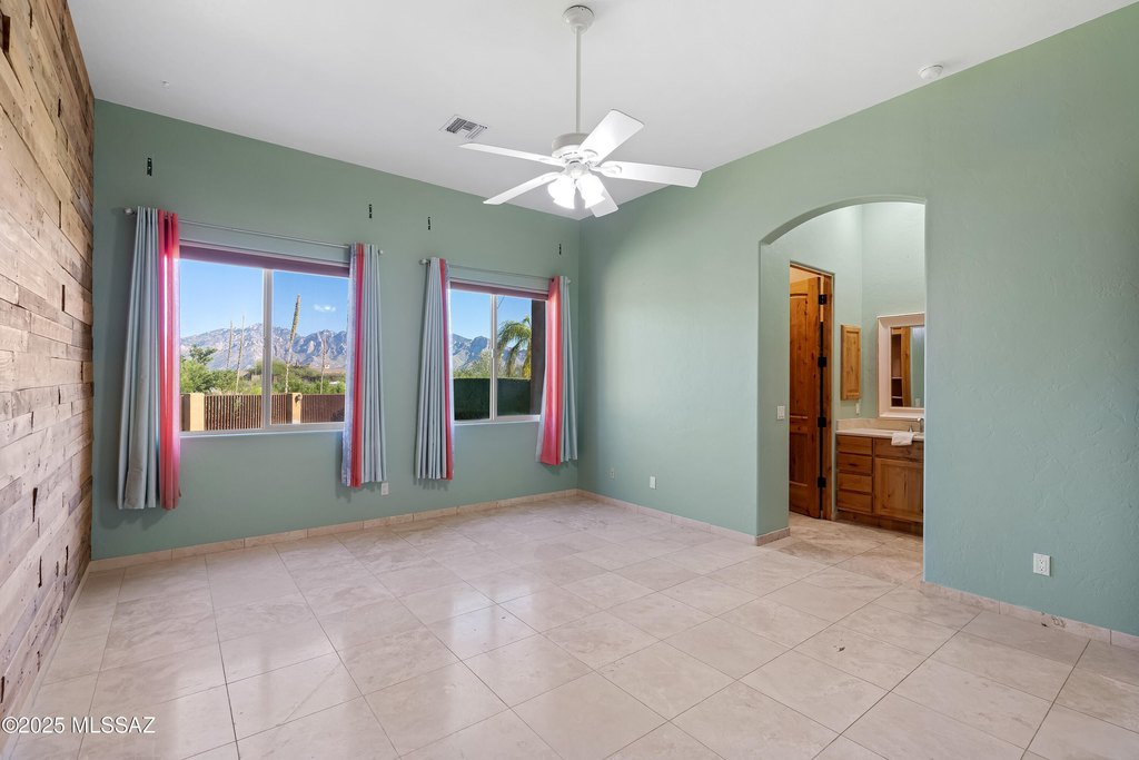 Tucson, Arizona, 85755, United States, 4 Bedrooms Bedrooms, ,5.5 BathroomsBathrooms,Residential,Forsale,1990104