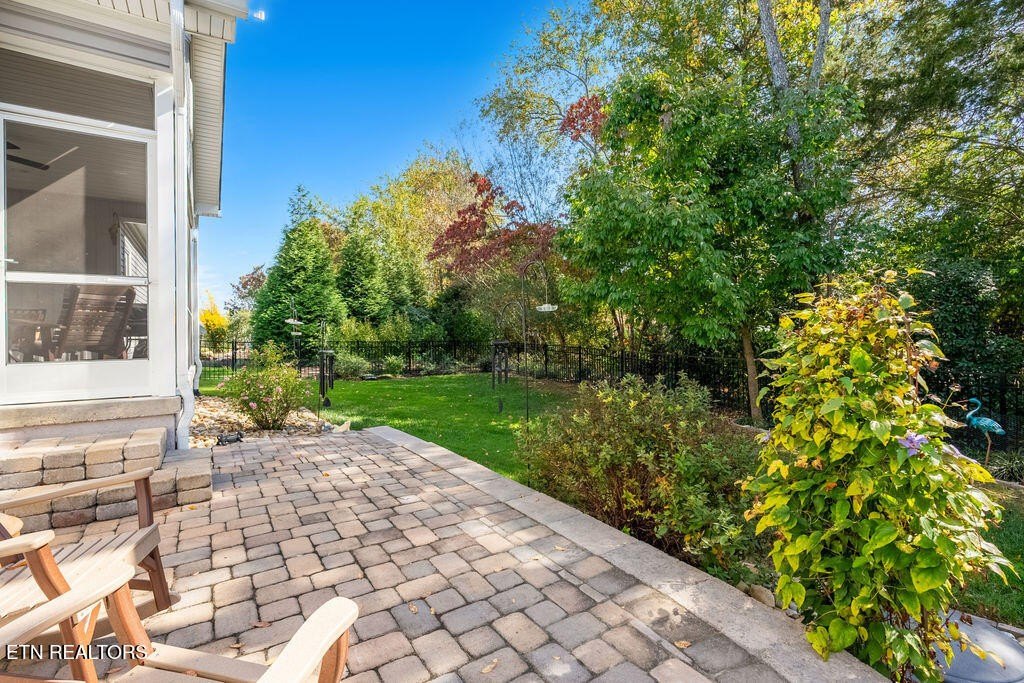 Loudon, Tennessee, 37774, United States, 3 Bedrooms Bedrooms, ,2 BathroomsBathrooms,Residential,Forsale,1999458