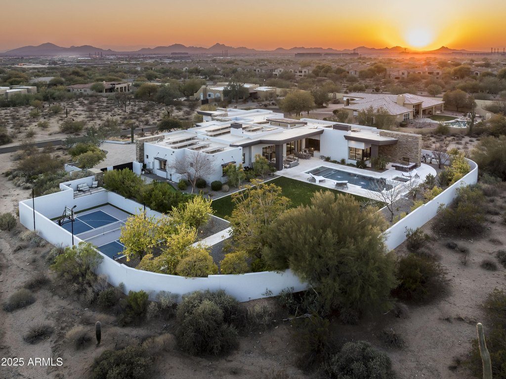 Scottsdale, Arizona, 85255, United States, 6 Bedrooms Bedrooms, ,6 BathroomsBathrooms,Residential,Forsale,2000266