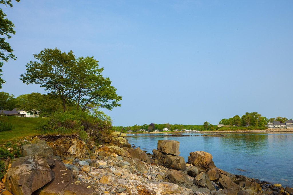 York, Maine, 03909, United States, 4 Bedrooms Bedrooms, ,3 BathroomsBathrooms,Residential,Forsale,1933927