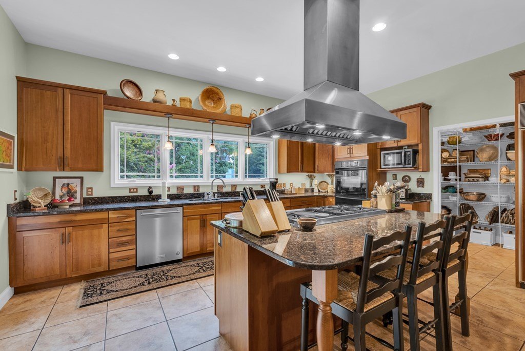 SPARTA, Tennessee, 38583, United States, 3 Bedrooms Bedrooms, ,3.5 BathroomsBathrooms,Residential,Forsale,1929832