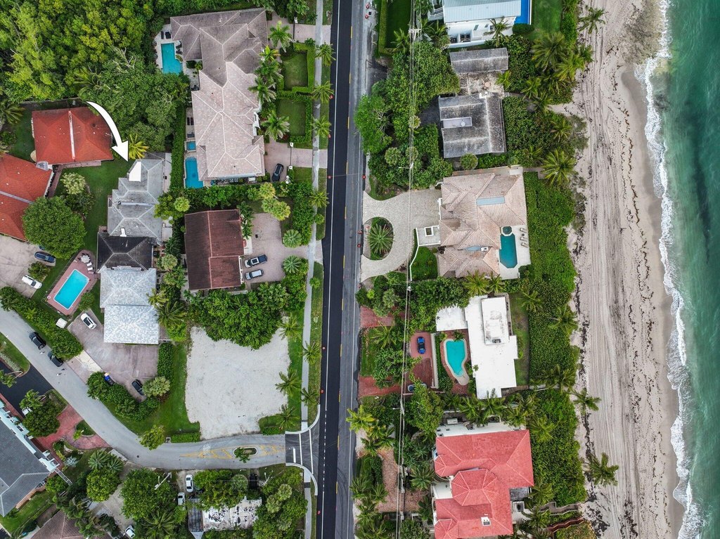 Highland Beach, Florida, 33487, United States, 3 Bedrooms Bedrooms, ,3 BathroomsBathrooms,Residential,Forsale,1996318