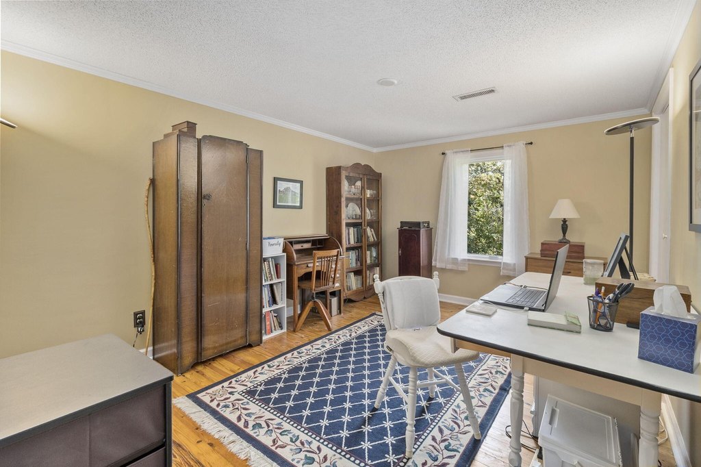 Signal Mountain, Tennessee, 37377, United States, 4 Bedrooms Bedrooms, ,2.5 BathroomsBathrooms,Residential,Forsale,2004666