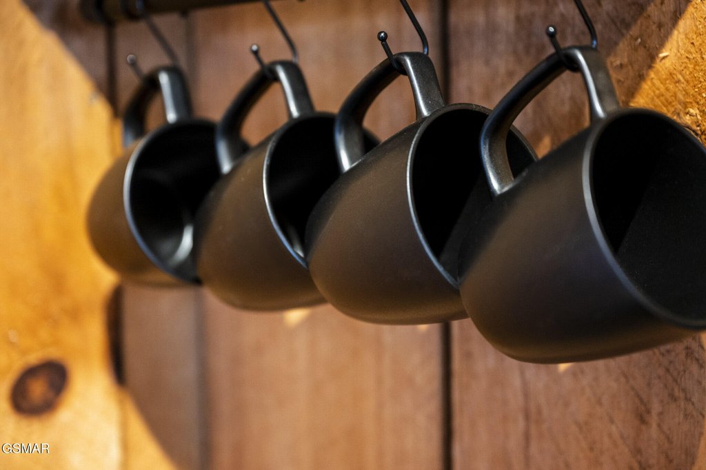 Pigeon Forge, Tennessee, 37863, United States, 1 Bedroom Bedrooms, ,1.5 BathroomsBathrooms,Residential,Forsale,1999442