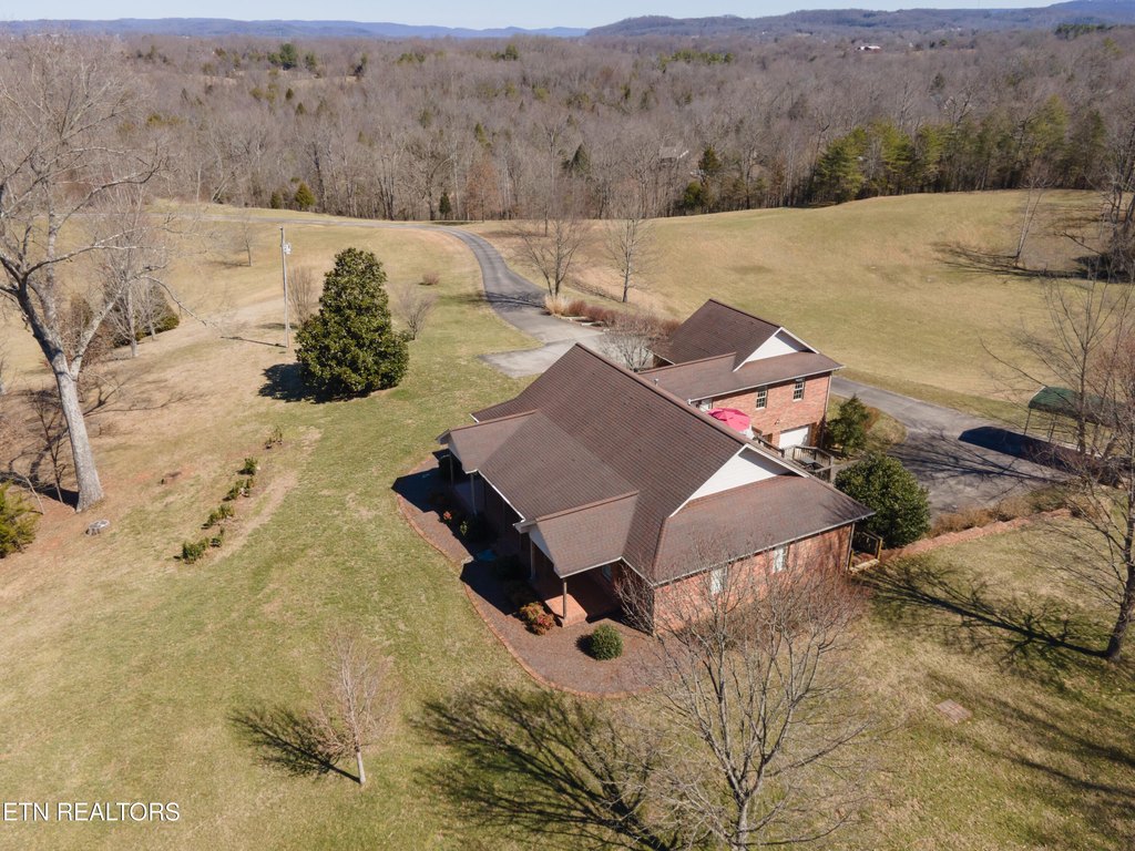 Sparta, Tennessee, 38583, United States, 6 Bedrooms Bedrooms, ,3 BathroomsBathrooms,Residential,Forsale,1885999