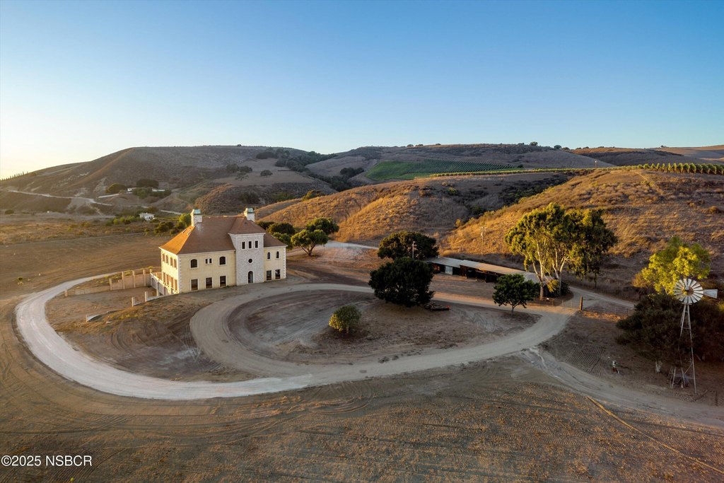 Lompoc, California, 93436, United States, 7 Bedrooms Bedrooms, ,8.5 BathroomsBathrooms,Residential,Forsale,2004311