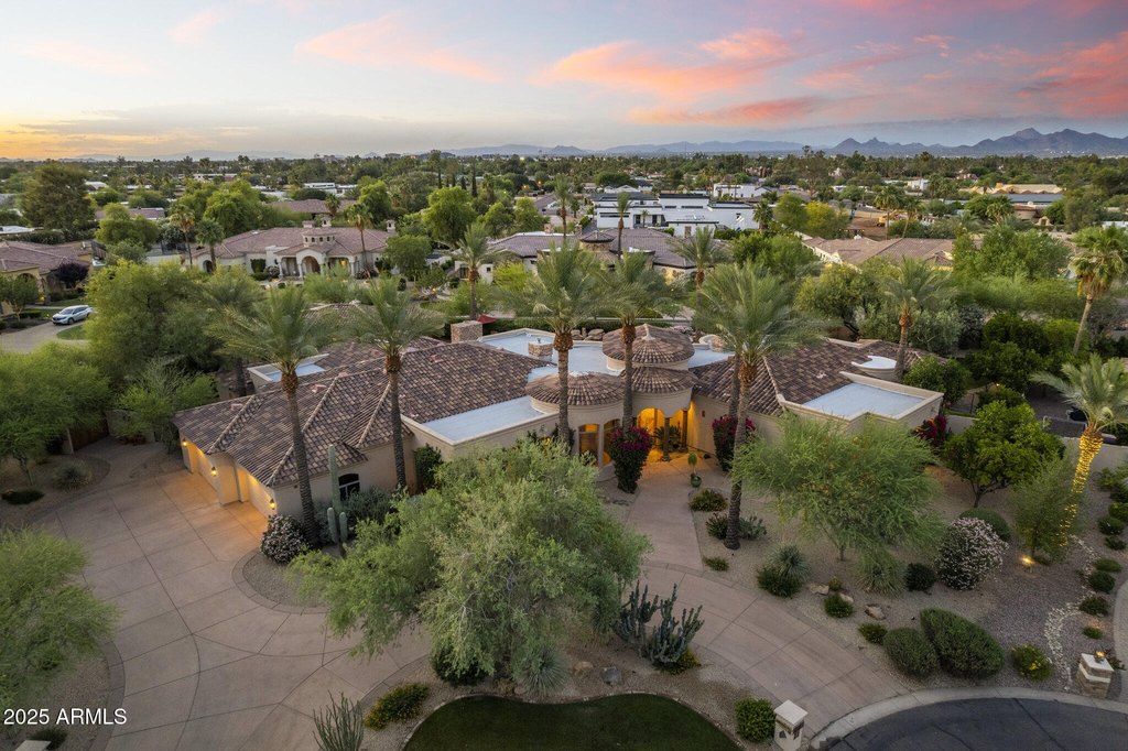 Scottsdale, Arizona, 85260, United States, 6 Bedrooms Bedrooms, ,6.5 BathroomsBathrooms,Residential,Forsale,2014277