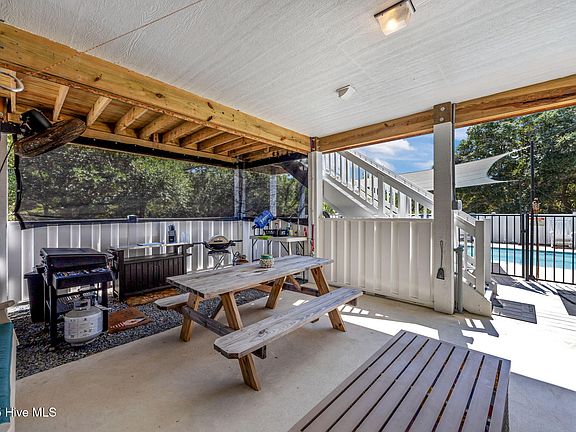 Corolla, North Carolina, 27927, United States, 3 Bedrooms Bedrooms, ,2 BathroomsBathrooms,Residential,Forsale,1993779