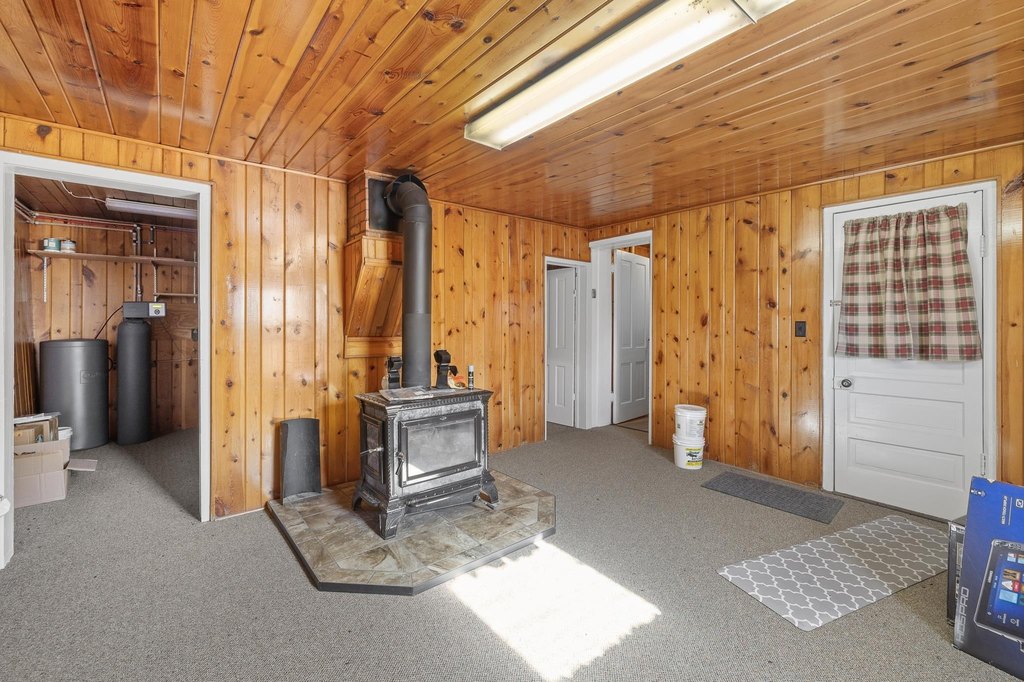 Custer, South Dakota, 57730, United States, 4 Bedrooms Bedrooms, ,2 BathroomsBathrooms,Residential,Forsale,1990710