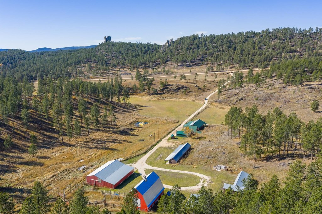 Custer, South Dakota, 57730, United States, 4 Bedrooms Bedrooms, ,2 BathroomsBathrooms,Residential,Forsale,1990710