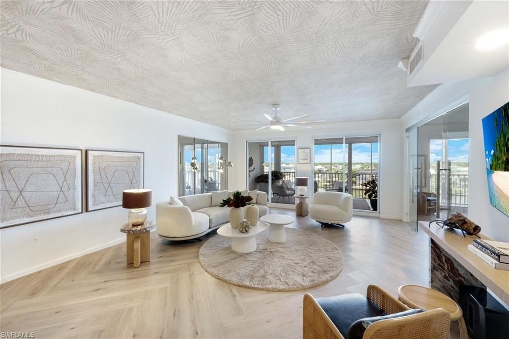 NAPLES, Florida, 34108, United States, 2 Bedrooms Bedrooms, ,2 BathroomsBathrooms,Residential,Forsale,2011597