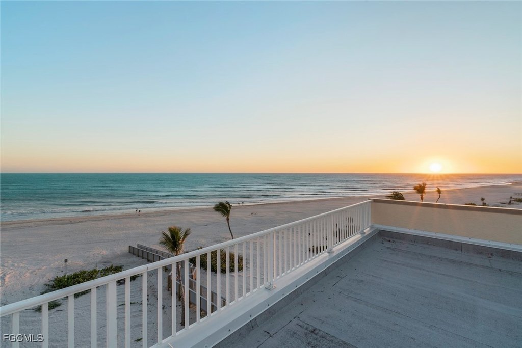 Sanibel, Florida, 33957, United States, 3 Bedrooms Bedrooms, ,3.5 BathroomsBathrooms,Residential,Forsale,1998640