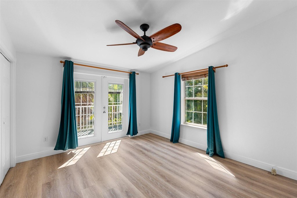 MARATHON, Florida, 33050, United States, 3 Bedrooms Bedrooms, ,2 BathroomsBathrooms,Residential,Forsale,2004343