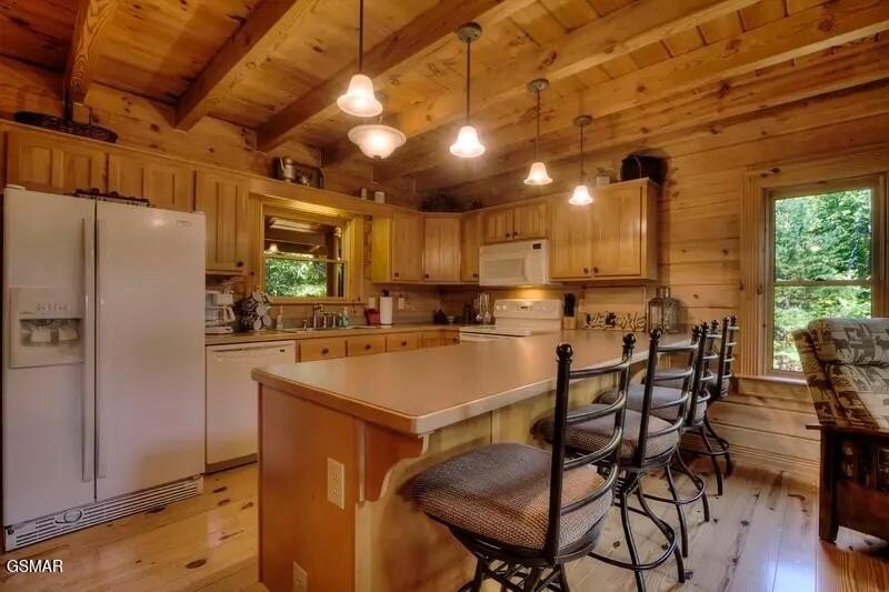 Sevierville, Tennessee, 37862, United States, 3 Bedrooms Bedrooms, ,2 BathroomsBathrooms,Residential,Forsale,1999446