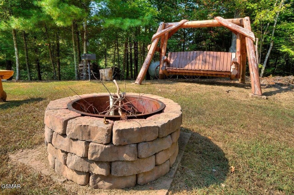 Sevierville, Tennessee, 37862, United States, 3 Bedrooms Bedrooms, ,2 BathroomsBathrooms,Residential,Forsale,1999446