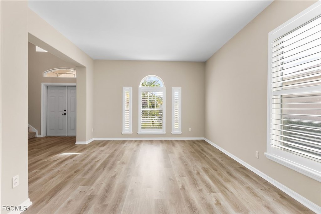 Fort Myers, Florida, 33908, United States, 5 Bedrooms Bedrooms, ,3 BathroomsBathrooms,Residential,Forsale,1998613