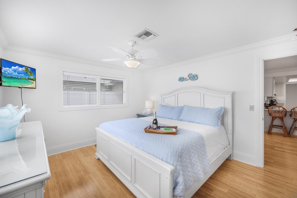 Marco Island, Florida, 34145, United States, 3 Bedrooms Bedrooms, ,2 BathroomsBathrooms,Residential,Forsale,1998630