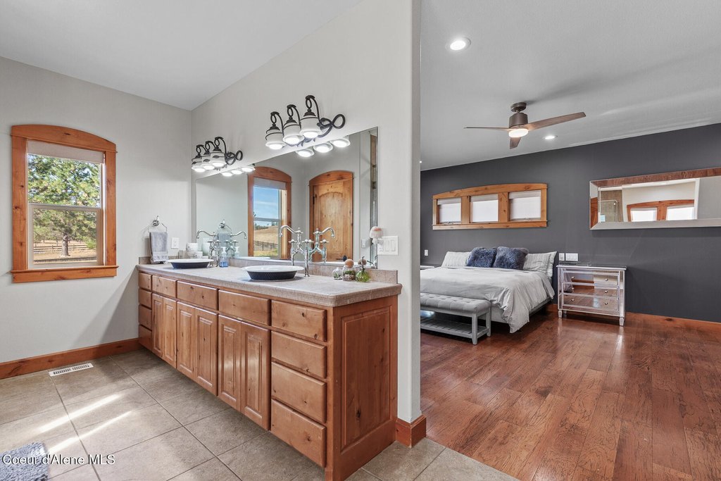 Hayden, Idaho, 83835, United States, 3 Bedrooms Bedrooms, ,3.5 BathroomsBathrooms,Residential,Forsale,1946352