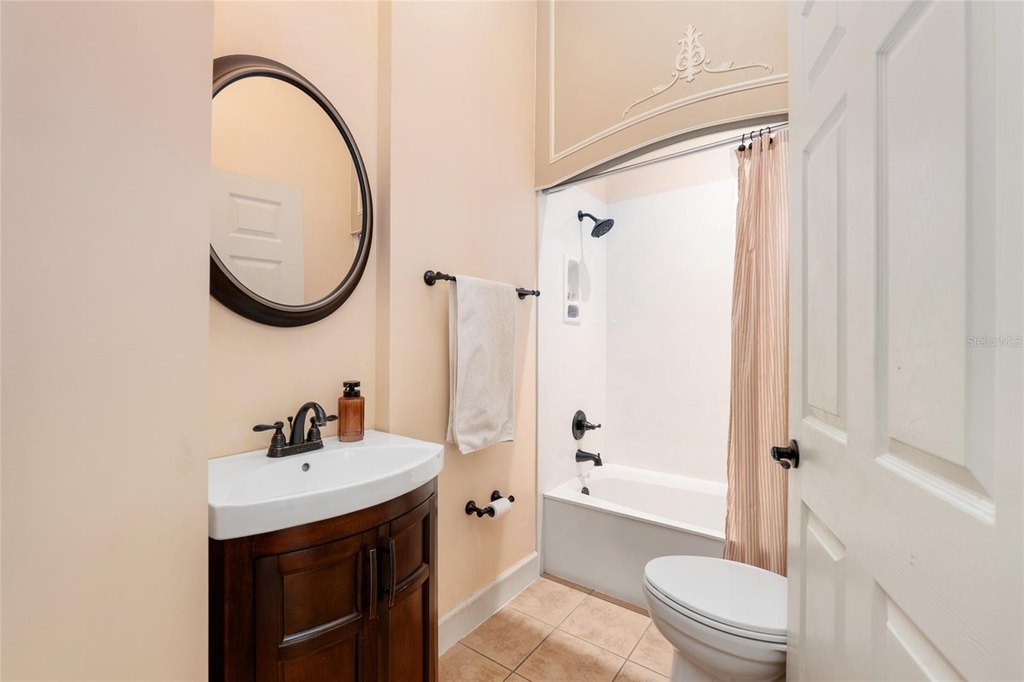 OCALA, Florida, 34476, United States, 4 Bedrooms Bedrooms, ,3 BathroomsBathrooms,Residential,Forsale,2004587