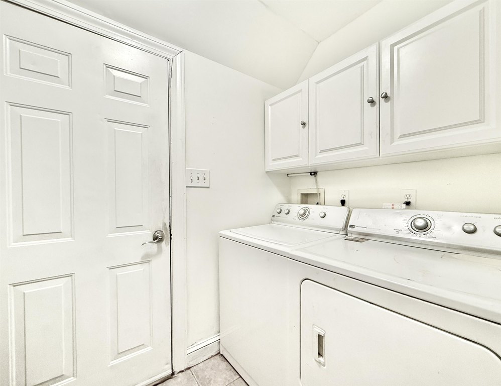 Petersburg, New Jersey, 08270, United States, 4 Bedrooms Bedrooms, ,2.5 BathroomsBathrooms,Residential,Forsale,1994154