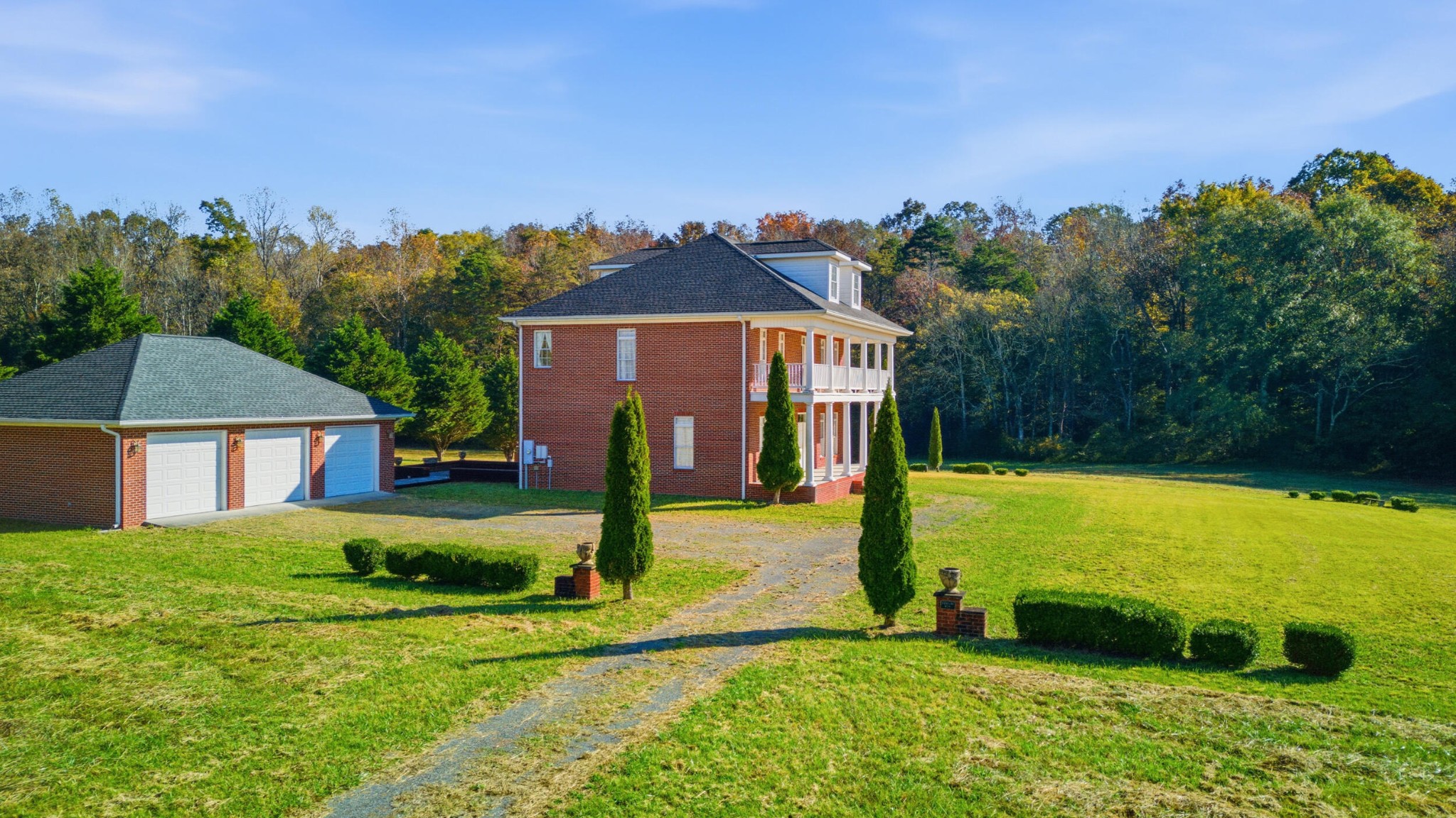 Bridgeport, Alabama, 35740, United States, 4 Bedrooms Bedrooms, ,3.5 BathroomsBathrooms,Residential,Forsale,2009579