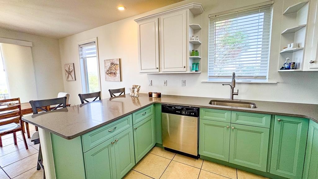 St. George Island, Florida, 32328, United States, 4 Bedrooms Bedrooms, ,4.5 BathroomsBathrooms,Residential,Forsale,1968191