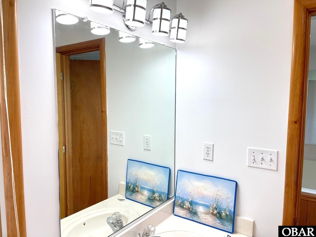 Corolla, North Carolina, 27927, United States, 5 Bedrooms Bedrooms, ,4.5 BathroomsBathrooms,Residential,Forsale,2004884