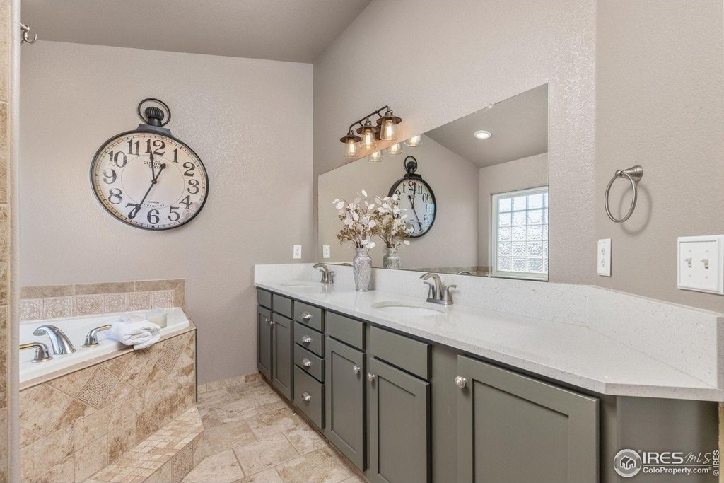 Berthoud, Colorado, 80513, United States, 4 Bedrooms Bedrooms, ,3 BathroomsBathrooms,Residential,Forsale,2004281