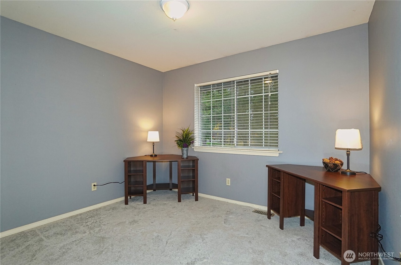 Maple Valley, Washington, 98038, United States, 4 Bedrooms Bedrooms, ,2 BathroomsBathrooms,Residential,Forsale,1990719