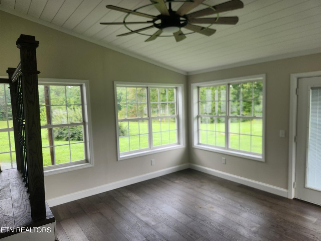 Crossville, Tennessee, 38572, United States, 3 Bedrooms Bedrooms, ,2.5 BathroomsBathrooms,Residential,Forsale,1952853