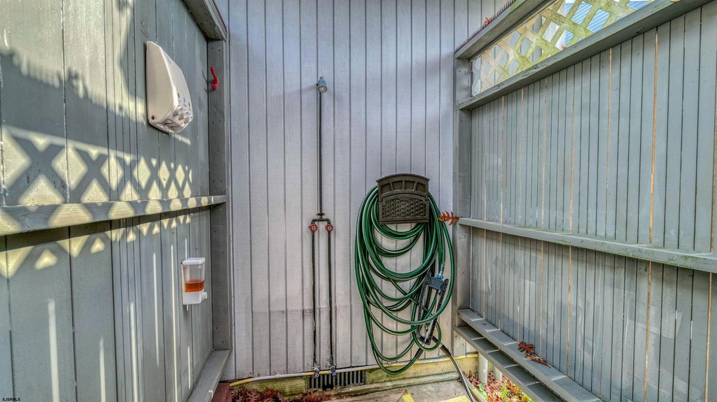 Somers Point, New Jersey, 08244, United States, 3 Bedrooms Bedrooms, ,2 BathroomsBathrooms,Residential,Forsale,1994155