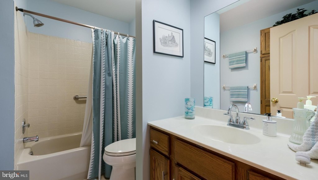 CHALFONT, Pennsylvania, 18914, United States, 3 Bedrooms Bedrooms, ,2 BathroomsBathrooms,Residential,Forsale,2004204